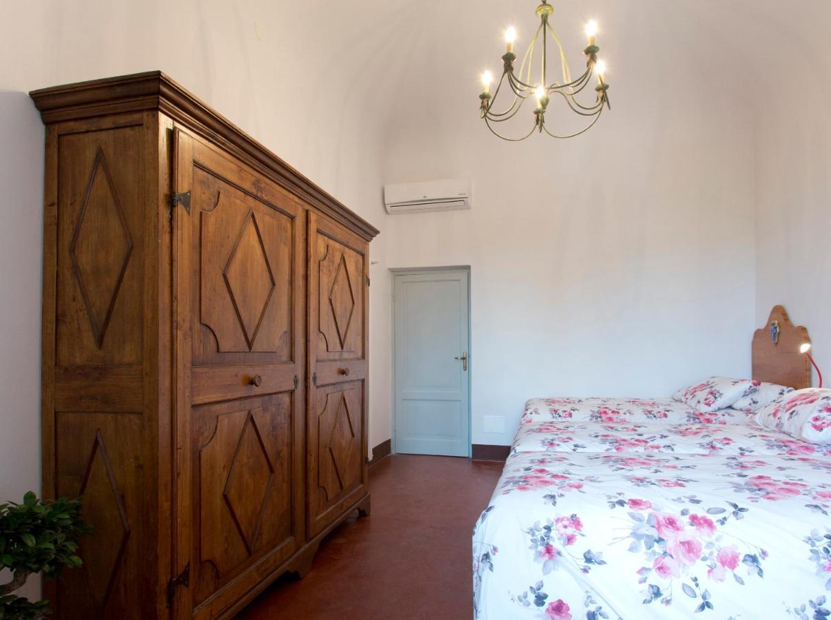 Residenza D'Epoca Palazzo Piccolomini Apartment Сиена Екстериор снимка