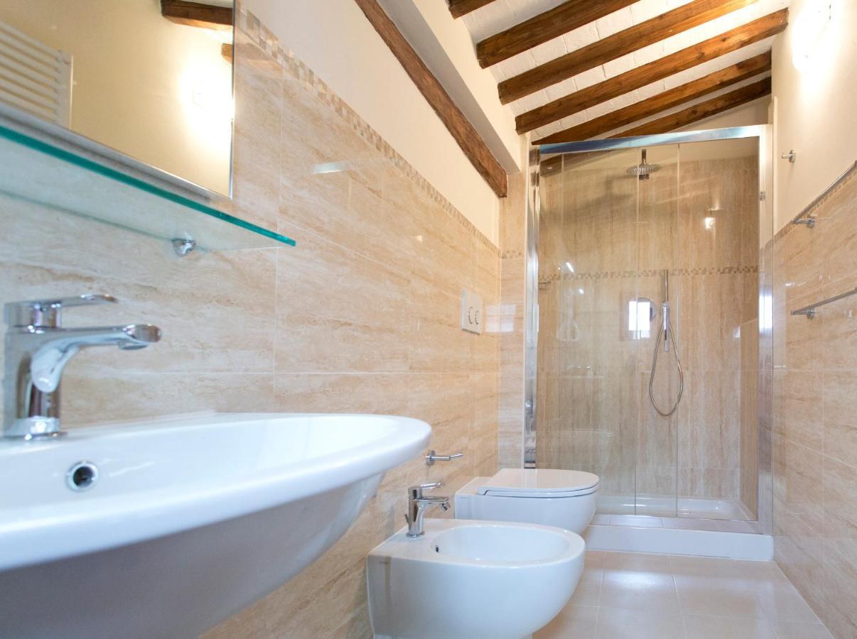 Residenza D'Epoca Palazzo Piccolomini Apartment Сиена Екстериор снимка