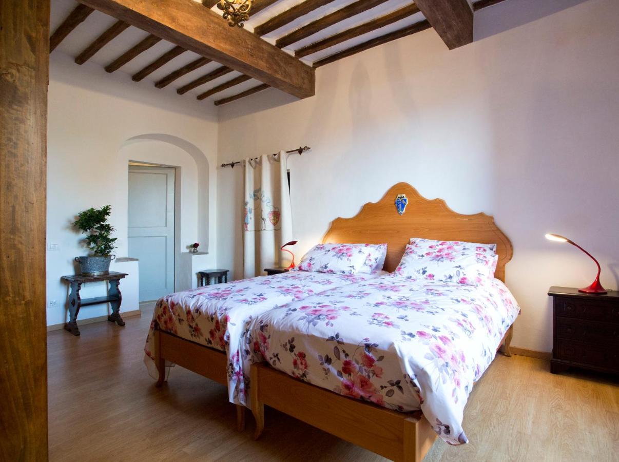 Residenza D'Epoca Palazzo Piccolomini Apartment Сиена Екстериор снимка